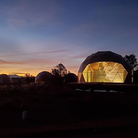 Clear Sky Resorts - Grand Canyon - Unique Sky Domes ヴァジェ エクステリア 写真