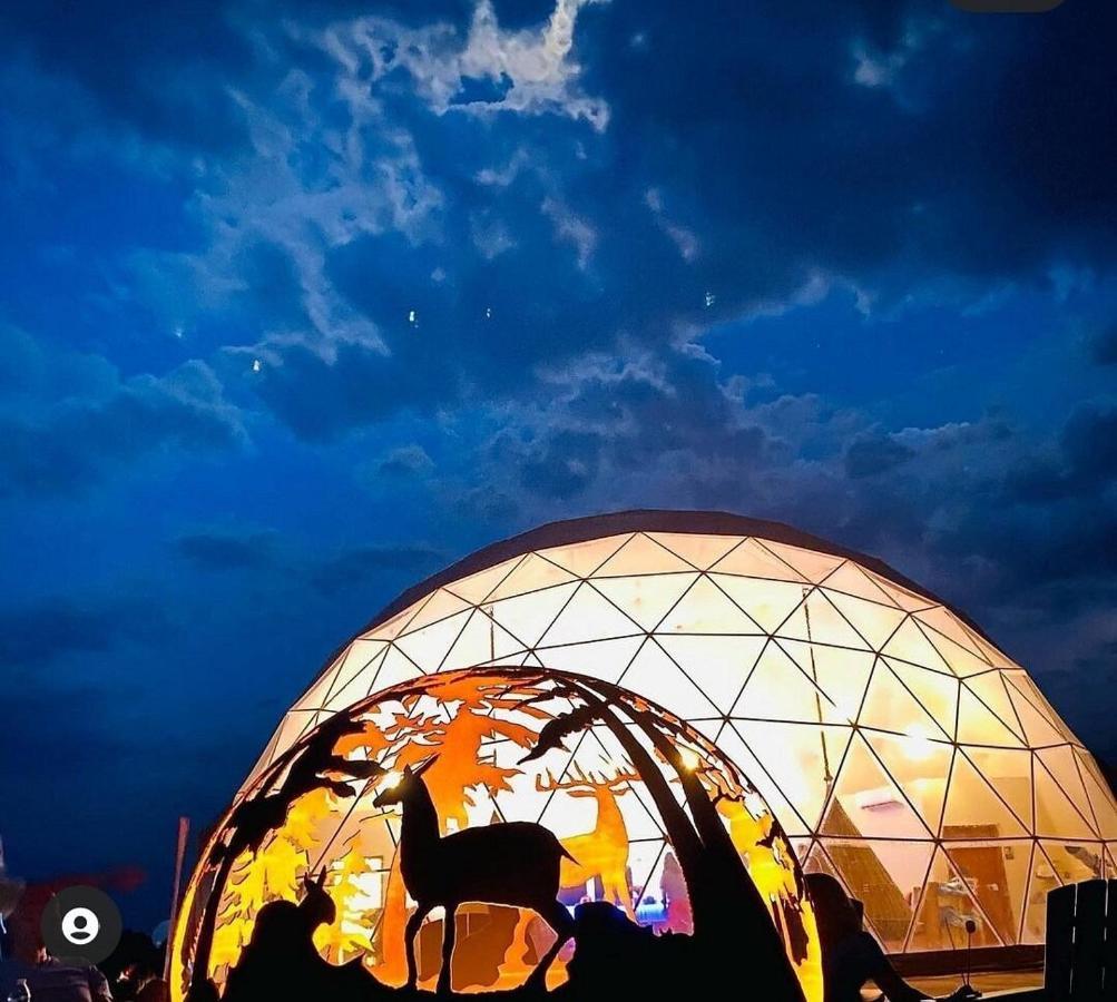 Clear Sky Resorts - Grand Canyon - Unique Sky Domes ヴァジェ エクステリア 写真